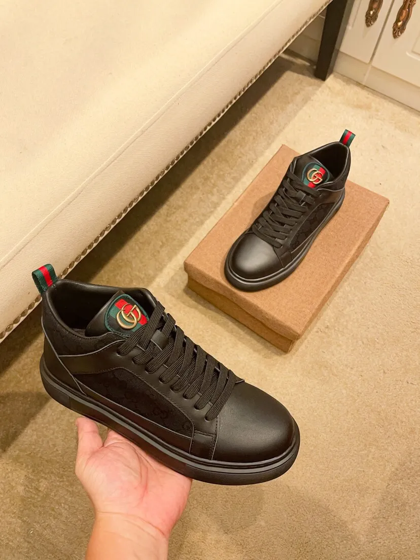 Factory price 460 [Gucci] Gucci's latest high-top casual Korean-style men's shoes, new autumn and winter design, perfect workmanship, cabinet quality, upper: cowhide material, leather lining; soft and comfortable, rubber outsole ultra-light, wear-resistant, simple, versatile fashion men's shoes, color optional, size 38--44